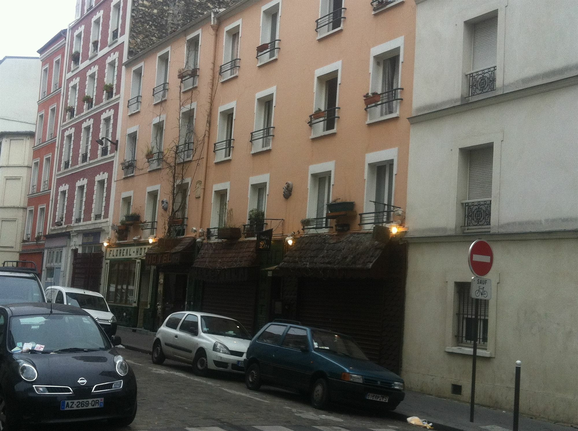 Hipotel Montmartre Gare Du Nord París